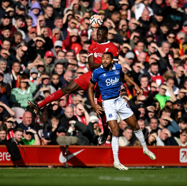 不仅意味着 不仅意味着